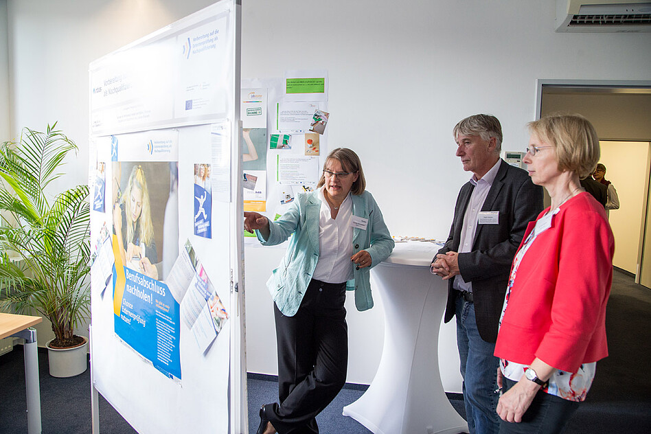 Die "Nordlichter": Projektleiterin Gabriele Schünemann (links) vom JOBSTARTER Regionalbüro Nord…