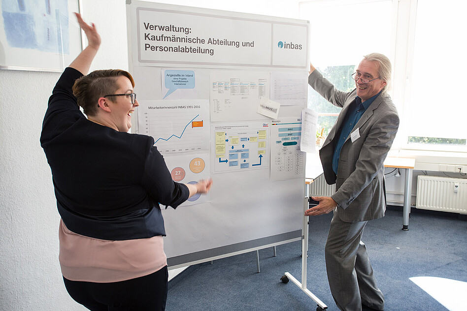 Auch die Verwaltung stellte sich vor: Hier werden täglich rund 150 Buchungen vorgenommen.